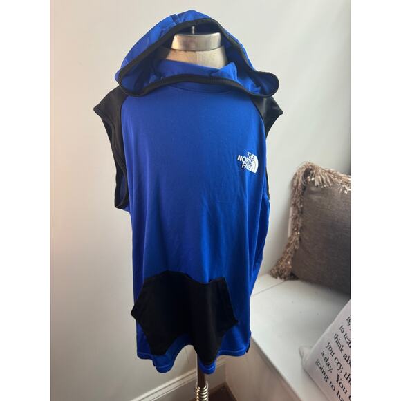 The North Face Boy's Cut Off Shirt with Hood - Picture 1 of 5